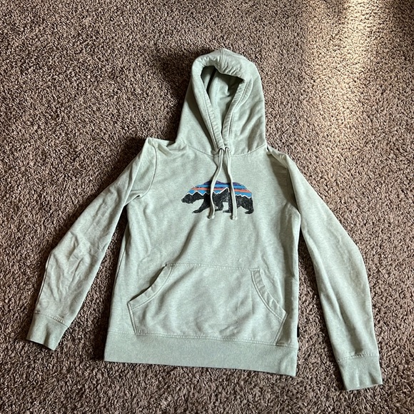 Patagonia Bear Hoodie - Picture 2 of 9